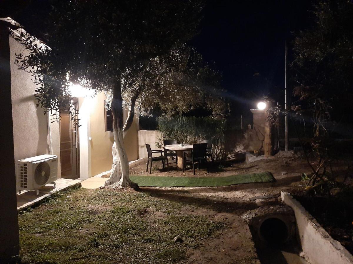 Вилла Terezina Wood House Kanakades Экстерьер фото