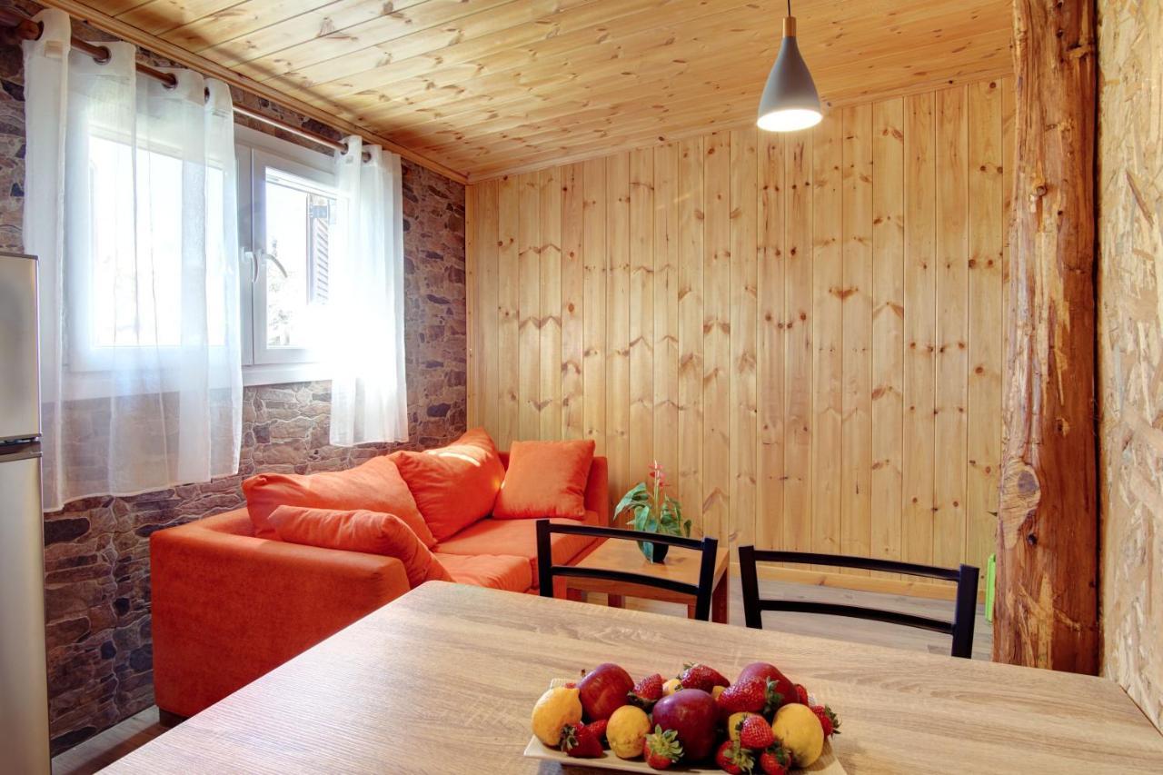 Вилла Terezina Wood House Kanakades Экстерьер фото